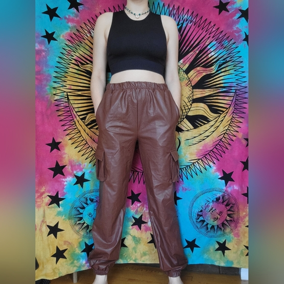 Streetwear Society - Chic Faux Leather High-Waist Pants - Picture 2 of 7